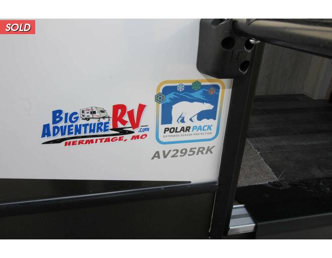 2021 Keystone Avalanche 295RK Fifth Wheel at Big Adventure RV STOCK# AV21581 Photo 5