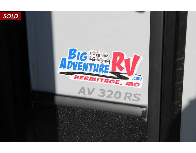 2019 Keystone Avalanche 320RS Fifth Wheel at Big Adventure RV STOCK# AV19327 Photo 6