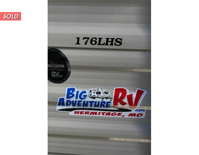 2019 Keystone Hideout LHS Single Axle 176LHS Travel Trailer at Big Adventure RV STOCK# Hi19331 Photo 6