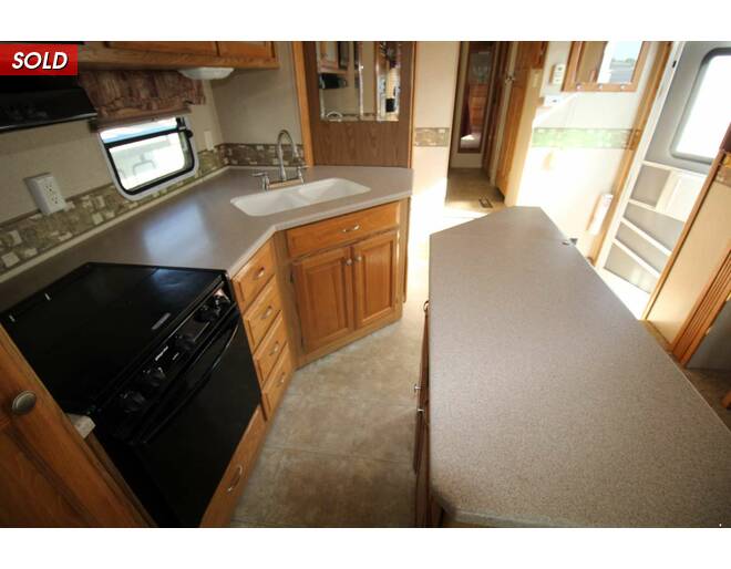 2006 Carriage Cameo LXI 35FD3 Fifth Wheel at Big Adventure RV STOCK# CC06007 Photo 11